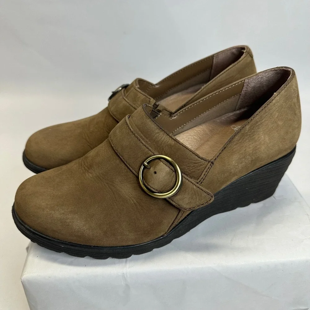 Dansko Brown Nubuck Leather Wedge Monk Strap Buckle Pumps Shoes Size 38 7.5-8